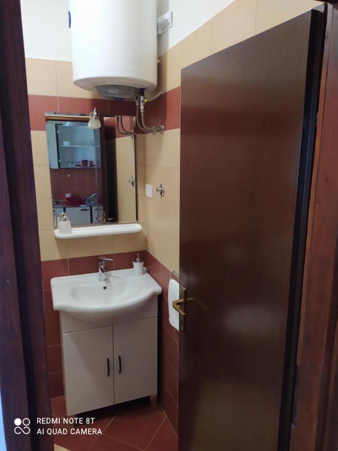 אומאג Apartment Gogo מראה חיצוני תמונה